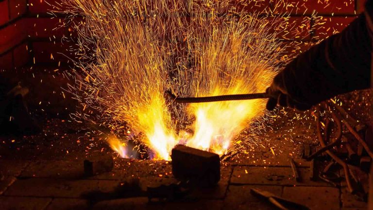 In the realm of materials science, a groundbreaking study from researchers at the Massachusetts Institute of Technology (MIT) has unveiled a compelling new phenomenon governing the atomic architecture of metallic alloys.