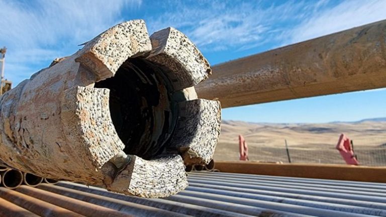 Mining Forum: Miners have cash but lack the crews
